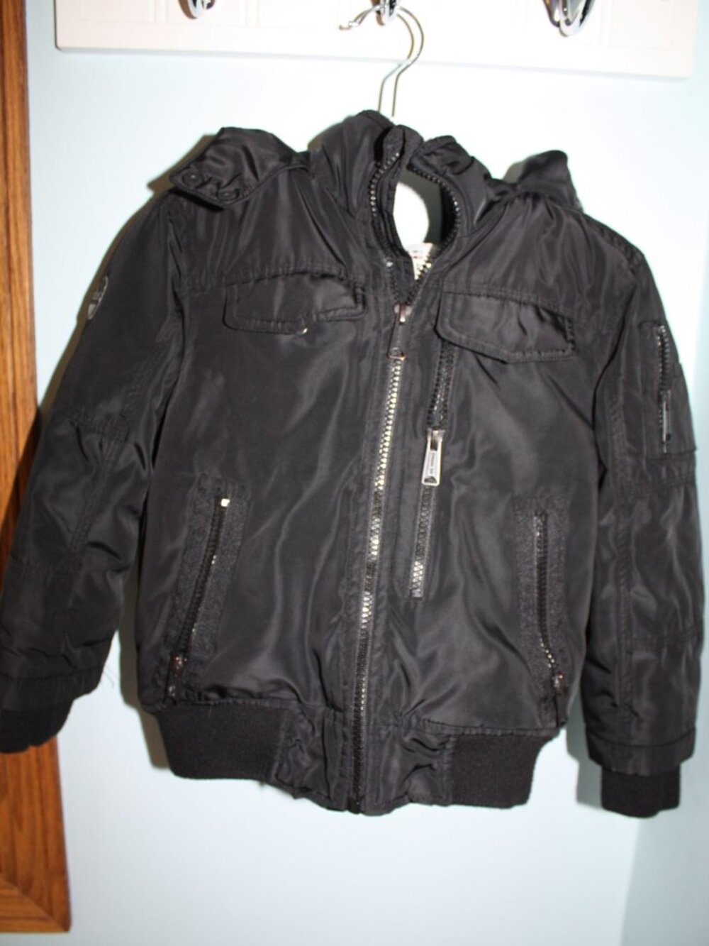 BEN SHERMAN Boys Size 4T Black Hooded Lined Short Parka Bomber Jacket Pockets